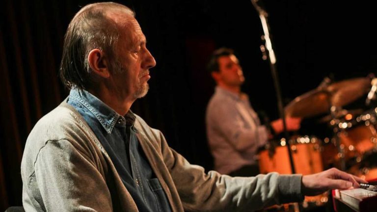 Több hetven zenész koncertezett a szegedi jazz zongorista gyógykezeléséért (2014)